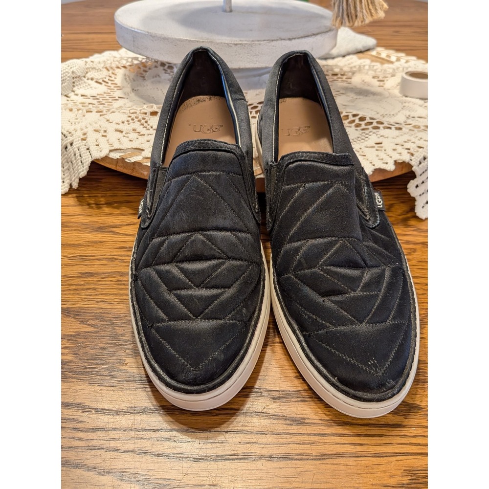 UGG Black Quilted‎ Slip On Sneakers Shoes Womens
